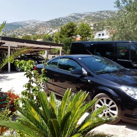 Studio 2061a * Zavala