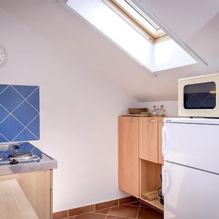 Apartment Studio 2061a Zavala